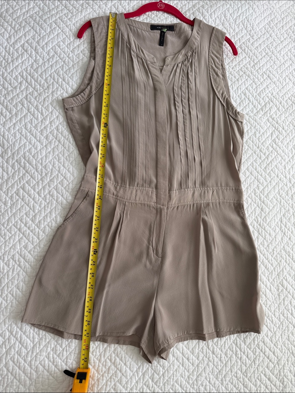 BCBGMaxAzria Paloma Hazelnut Taupe Sleeveless Romper size M Pleated Beige Tan - Picture 6 of 14